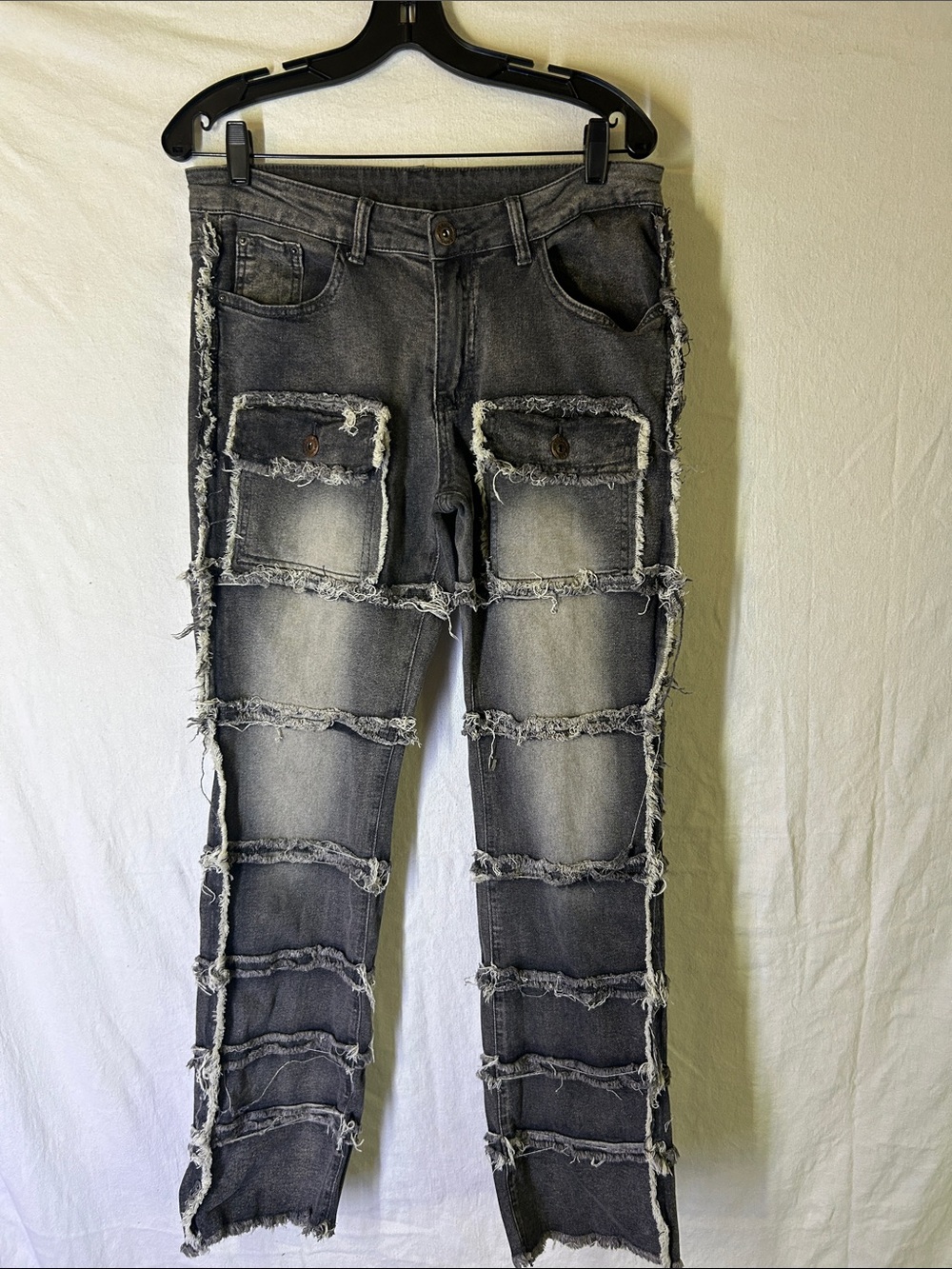 ROMWE Men's Gray Distressed Skinny Jeans with Frayed Panel Details